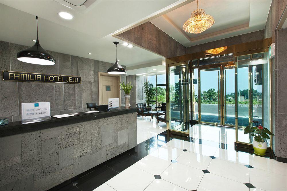 Familia Hotel Seogwipo Exterior photo